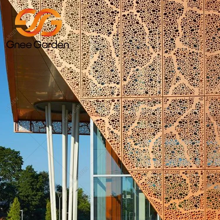 Budynek z okładziną aluminiową