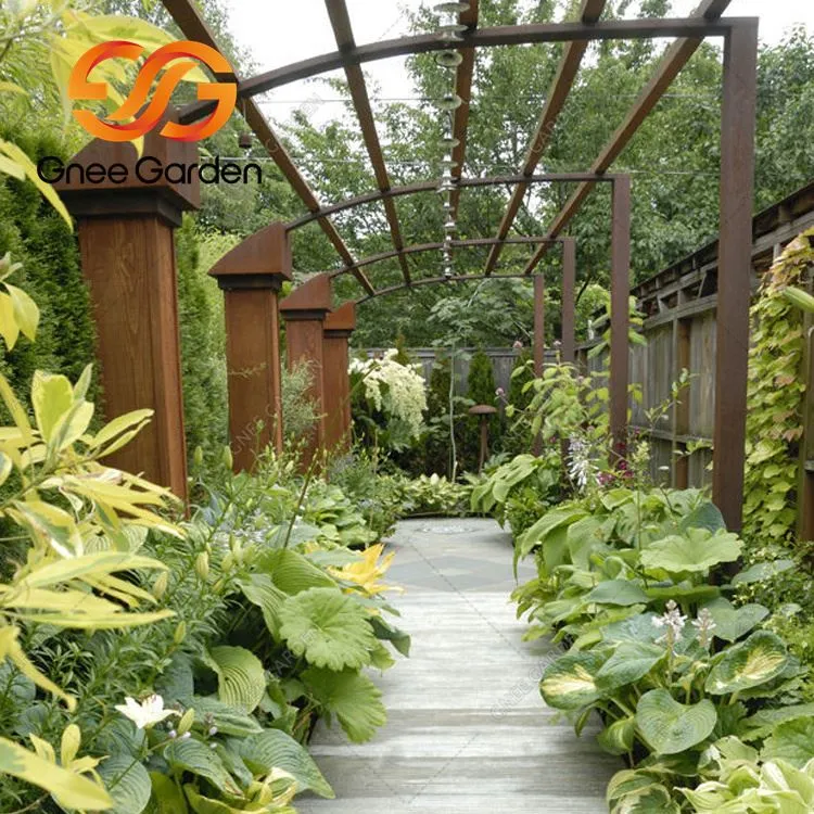 Altanka z metalowym dachem ze stali Corten