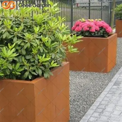 Pomysły na nowoczesne plany: Przekształć przestrzeń zewnętrzną ze stalowymi w...