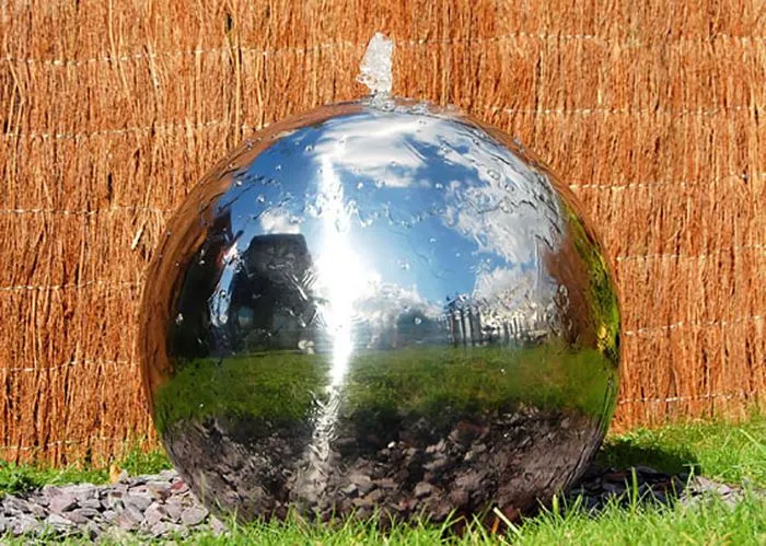 Funkcja wody w kształcie kuli ze stali nierdzewnej