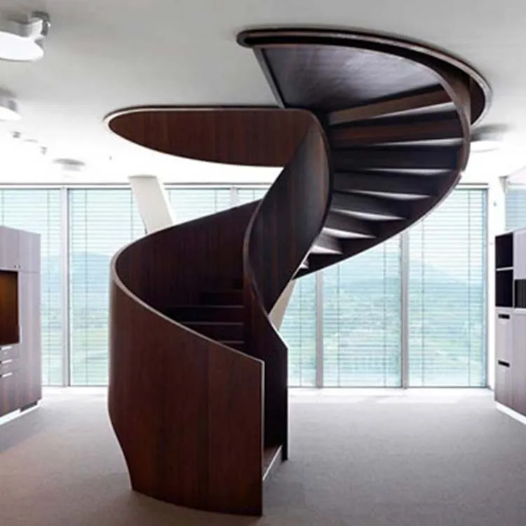 Spiralny stopień ze stali odpornej na warunki atmosferyczne